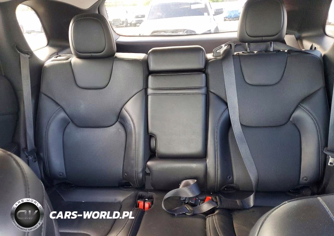 2019 Jeep Cherokee Limited VIN:1C4PJMDX9KD306619 - 10