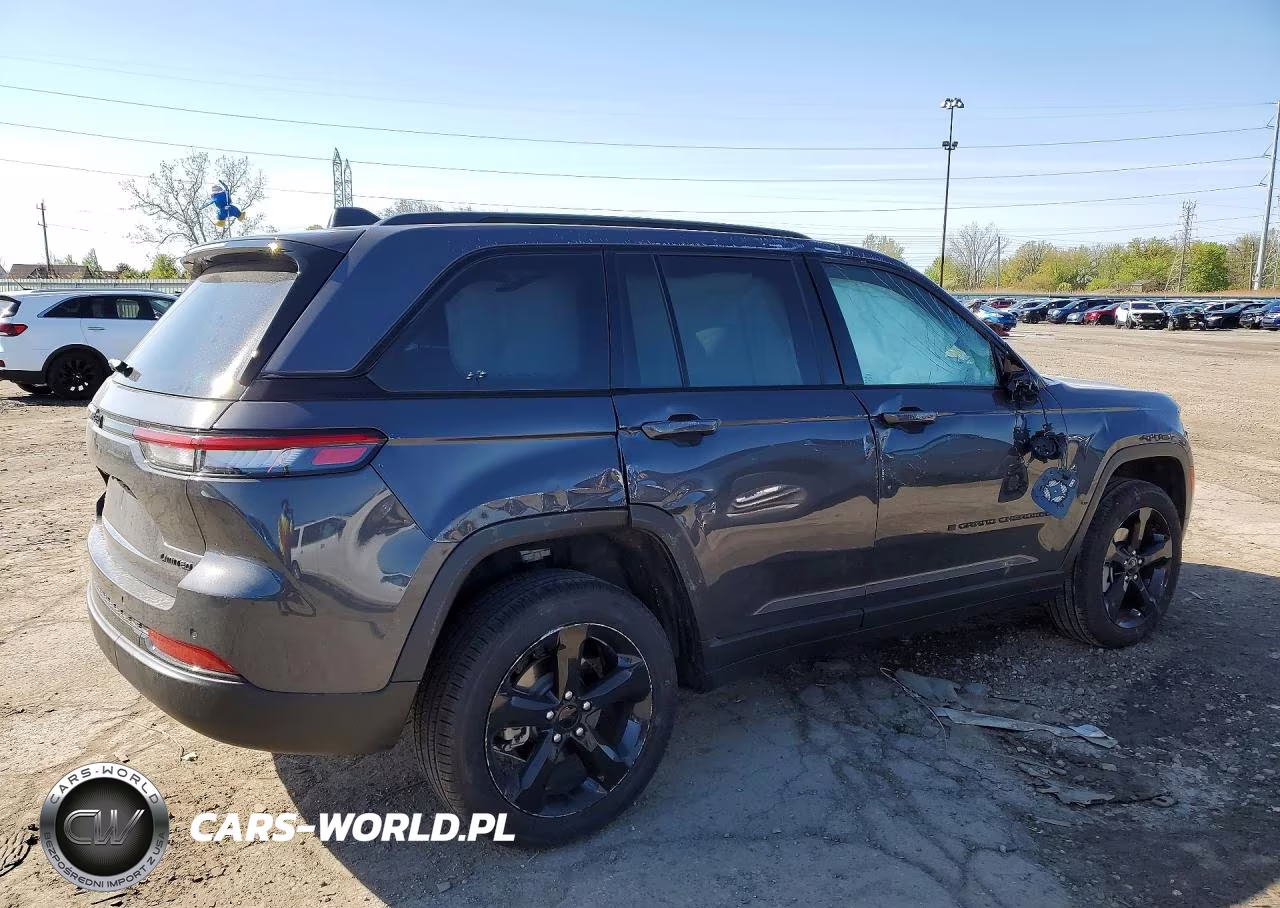 2025 Jeep Grand Cherokee Limited VIN:1C4RJHBG2S8733054 - 3