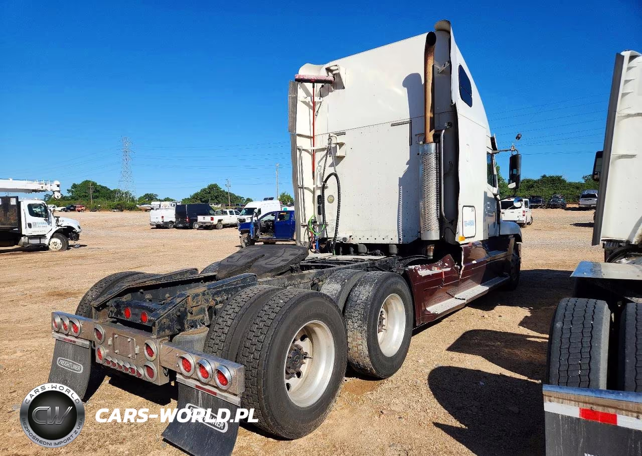 2004 Freightliner Cst120 Semi Truck VIN:1FUJBBCGX4LM93184 - 4
