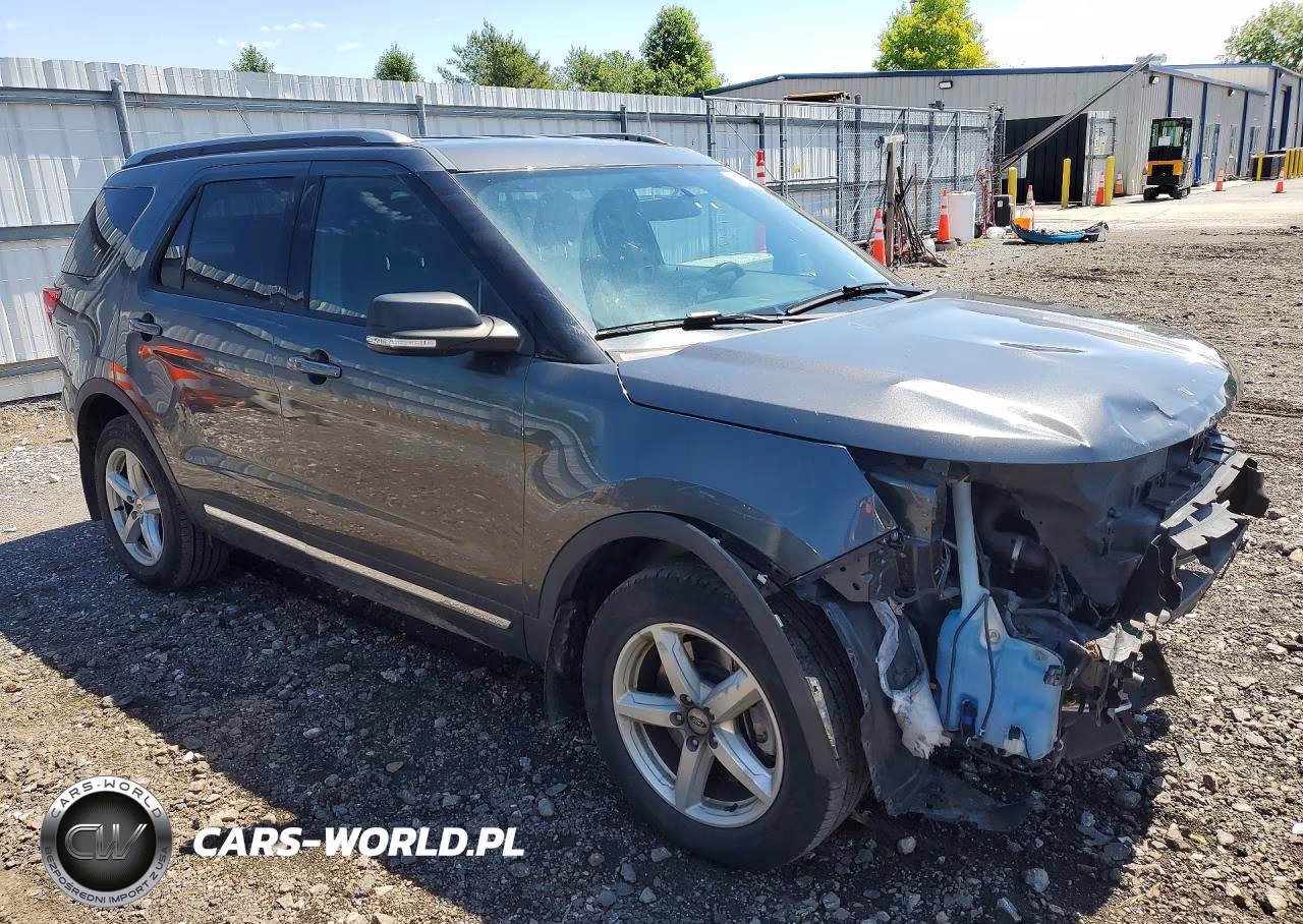 2019 Ford Explorer Xlt VIN:1FM5K7DH3KGB35374 - 4