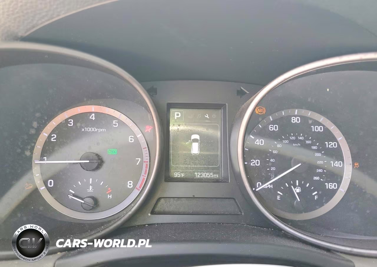 2018 Hyundai Santa Fe Sport 2.4L VIN:5NMZU3LB2JH064553 - 9