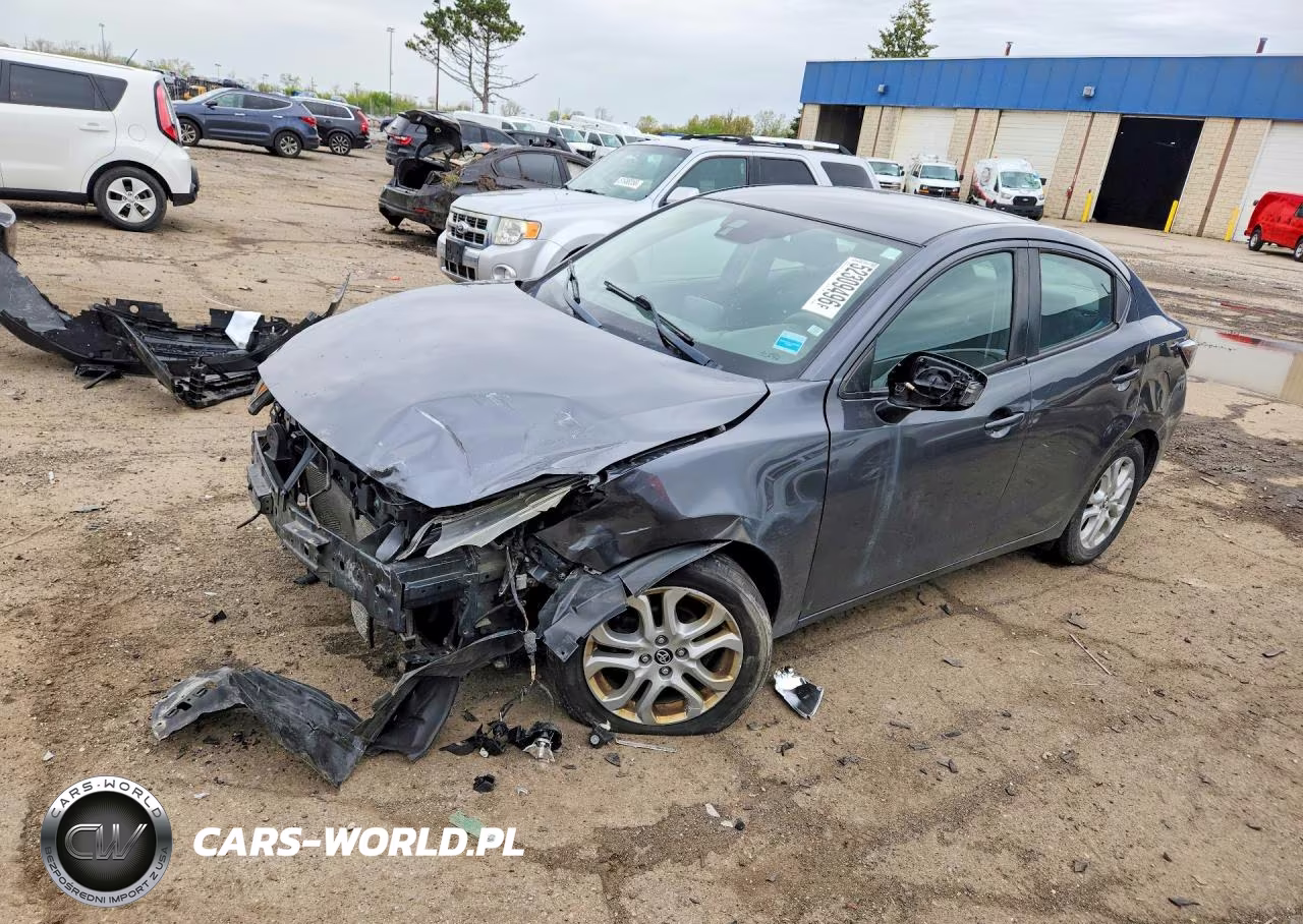 2017 Toyota Yaris Ia Base – zdjęcie 1 z 12