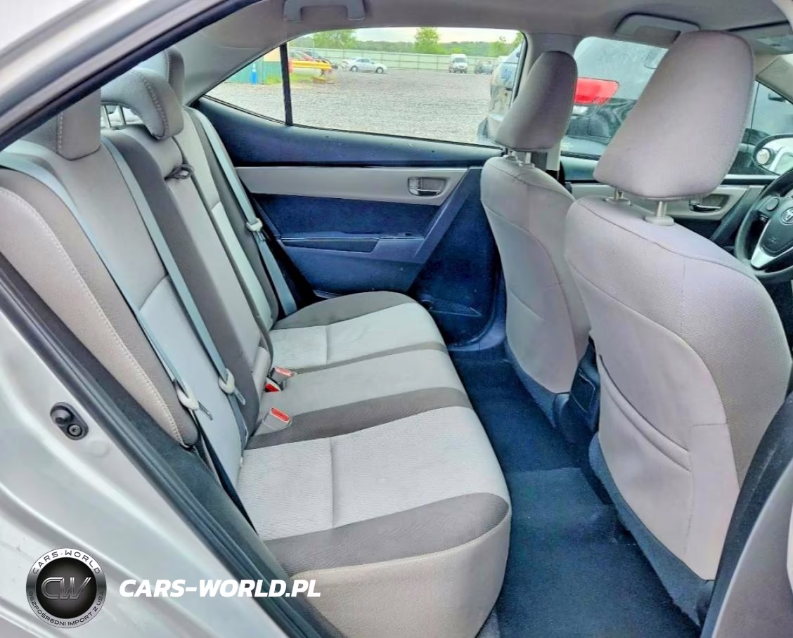 2017 Toyota Corolla Le VIN:2T1BURHE2HC933918 - 10