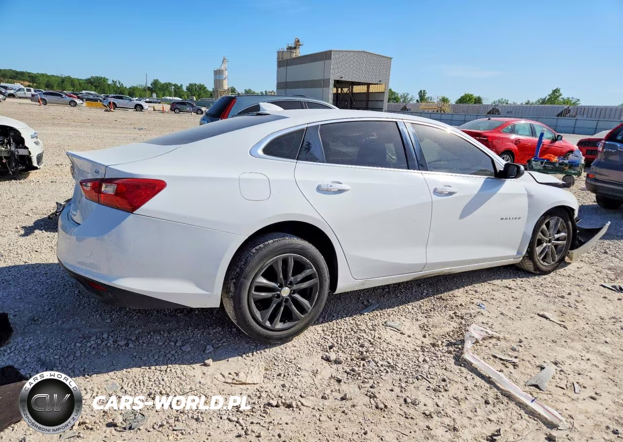 2017 Chevrolet Malibu Lt VIN:1G1ZE5ST1HF111834 - 3