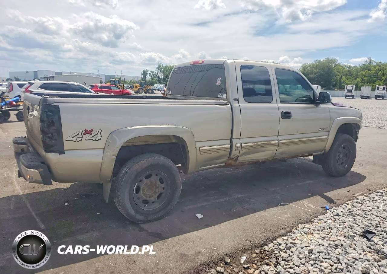 2000 Chevrolet Silverado K2500 VIN:1GCGK29U7YE337466 - 3