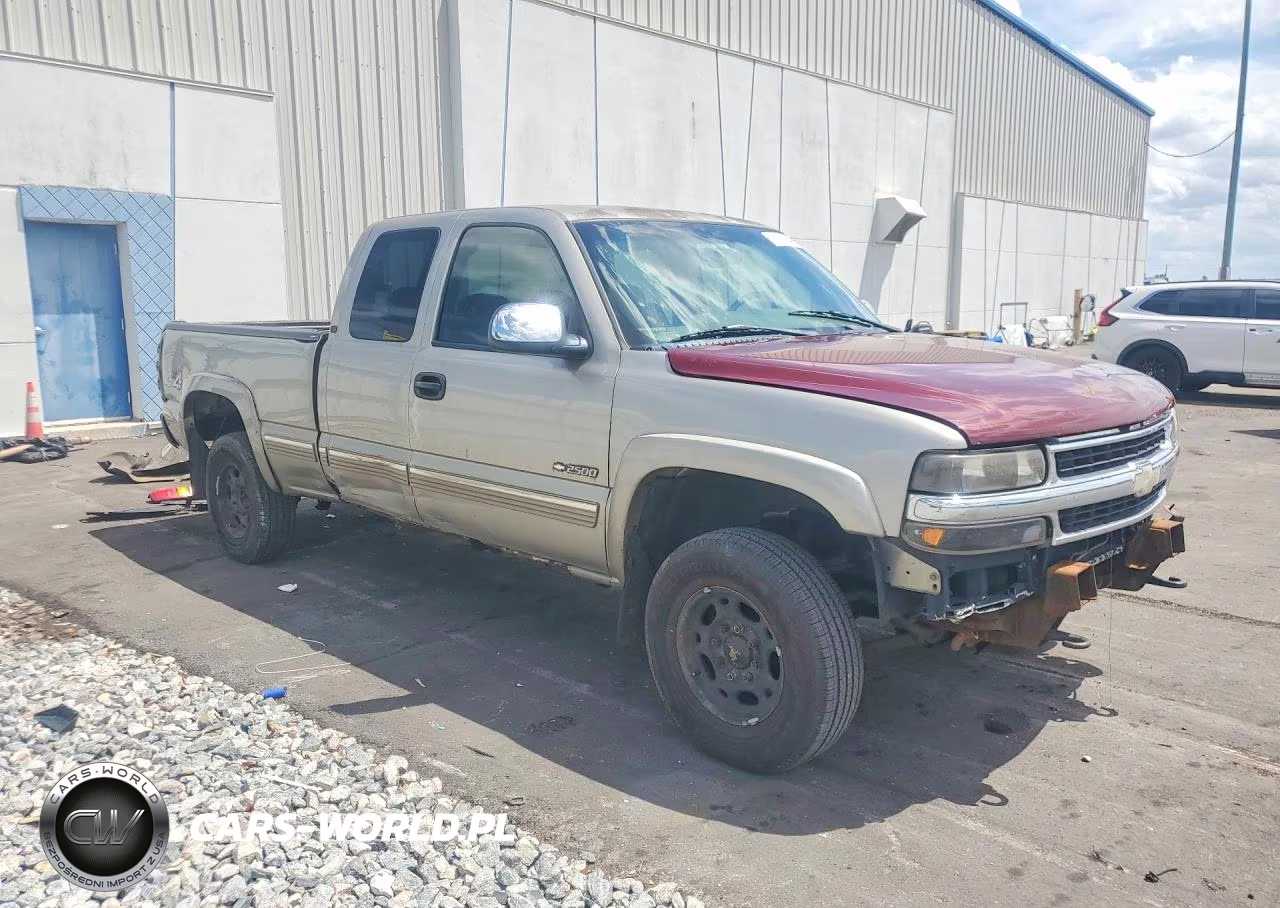 2000 Chevrolet Silverado K2500 VIN:1GCGK29U7YE337466 - 4