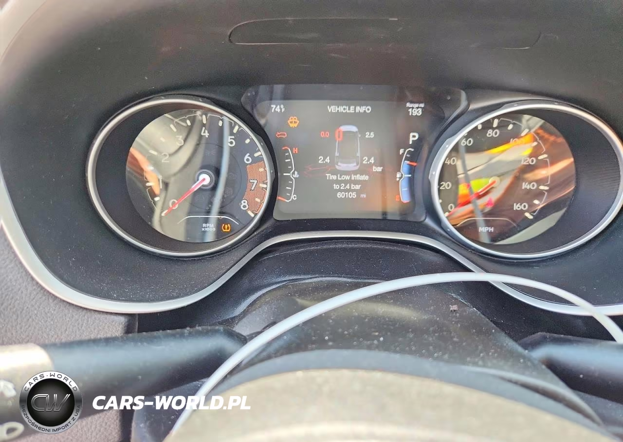 2018 Jeep Compass Latitude VIN:3C4NJDBB6JT301577 - 9