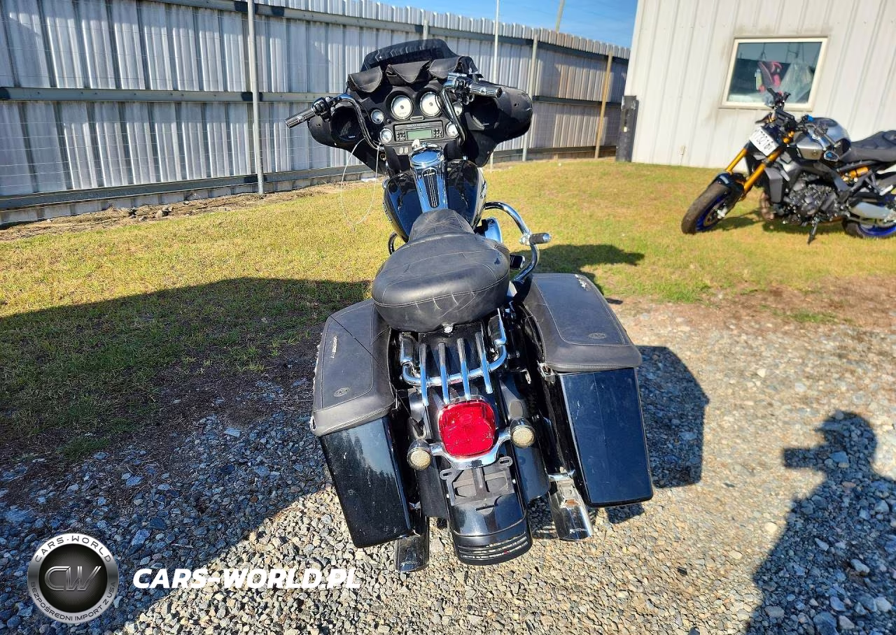 2007 Harley-Davidson Flhx VIN:1HD1KB4167Y689761 - 4