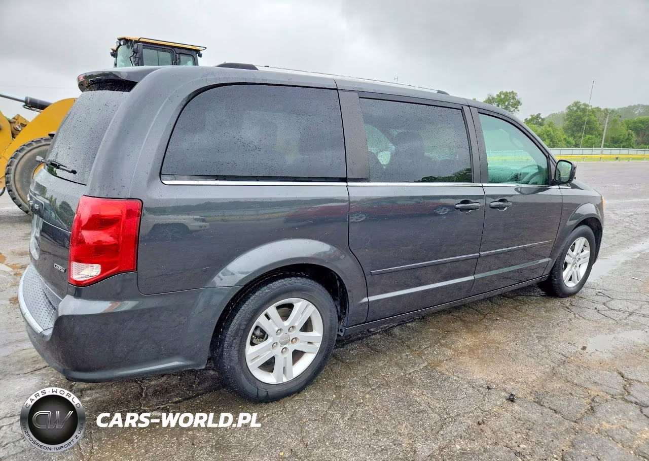 2011 Dodge Grand Caravan Crew VIN:2D4RN5DG8BR769824 - 3