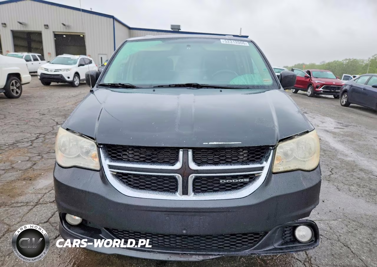 2011 Dodge Grand Caravan Crew VIN:2D4RN5DG8BR769824 - 5