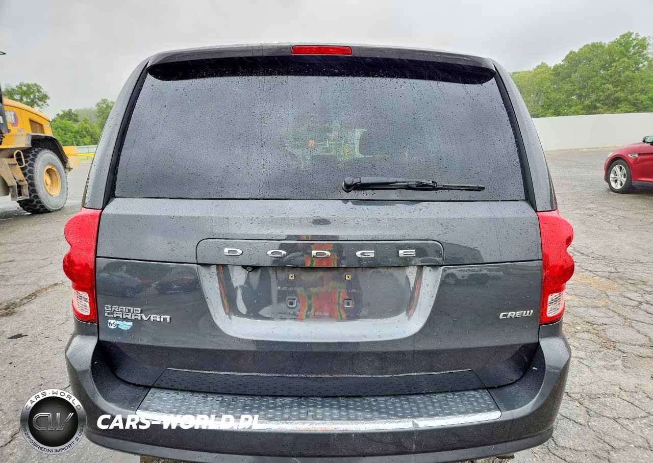2011 Dodge Grand Caravan Crew VIN:2D4RN5DG8BR769824 - 6