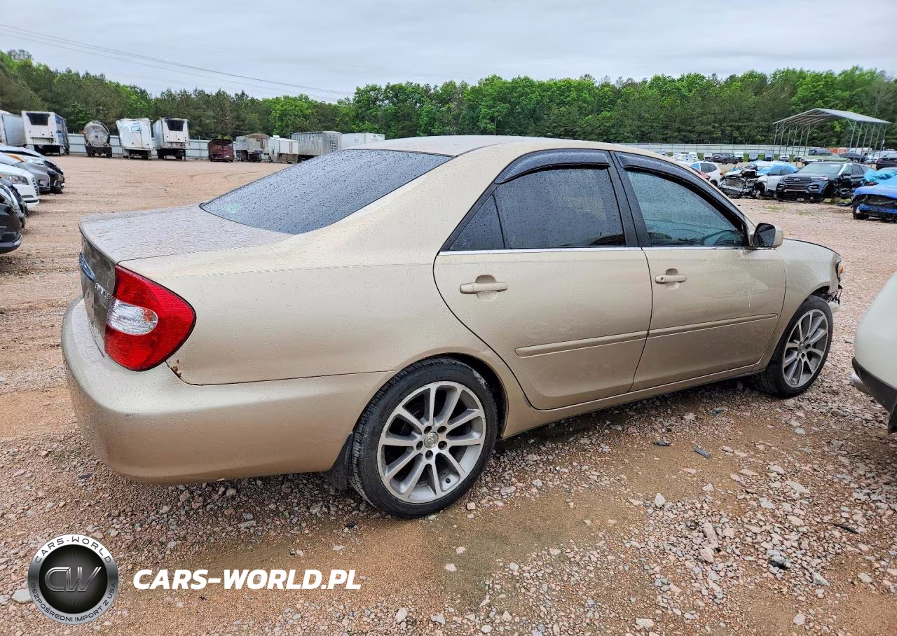 2002 Toyota Camry Le VIN:4T1BE32K12U056403 - 3
