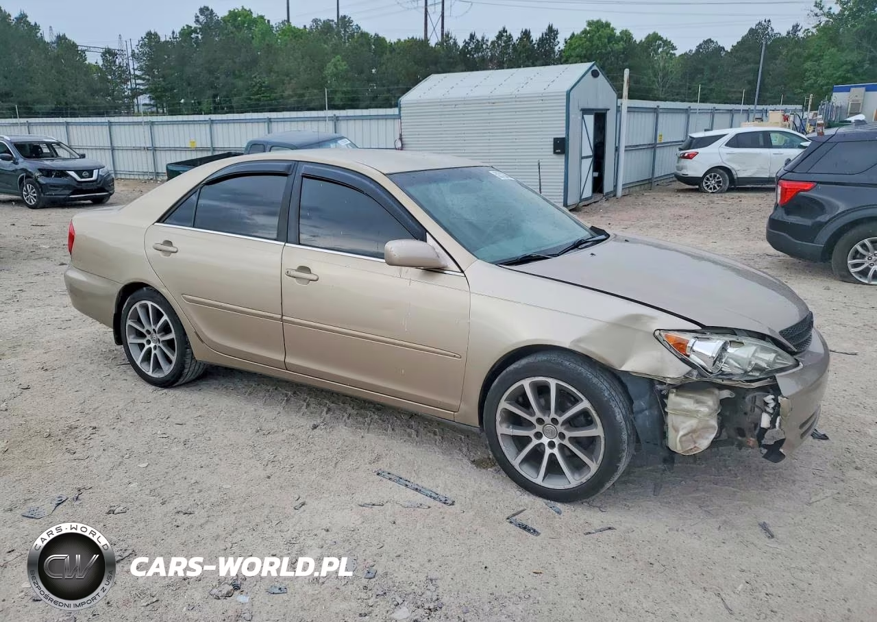 2002 Toyota Camry Le VIN:4T1BE32K12U056403 - 4
