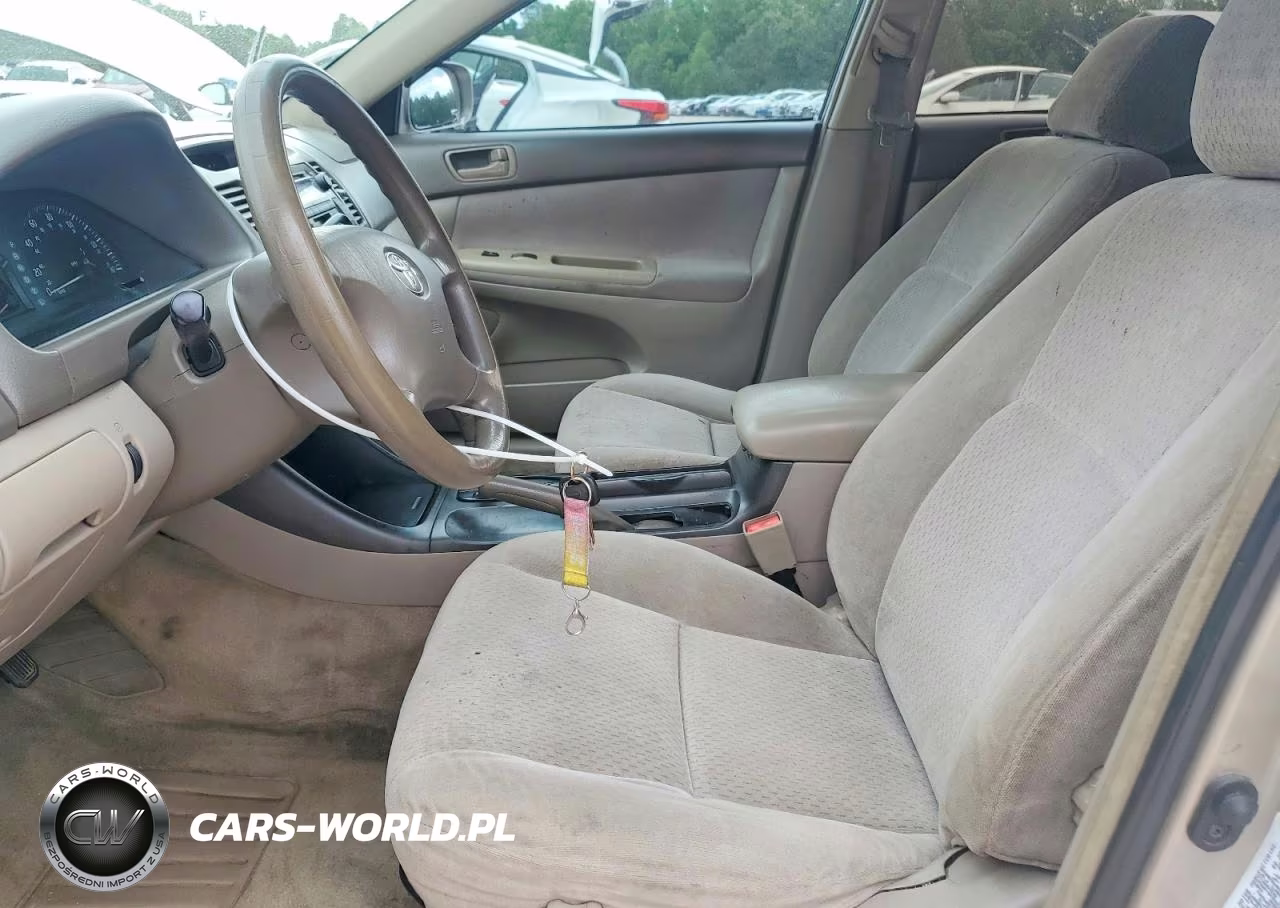 2002 Toyota Camry Le VIN:4T1BE32K12U056403 - 7