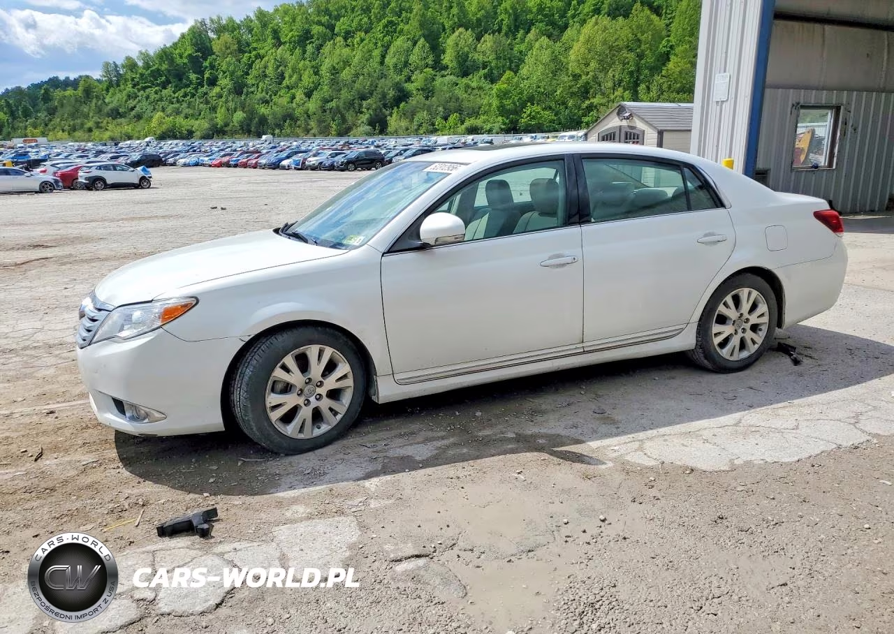 2011 Toyota Avalon Base