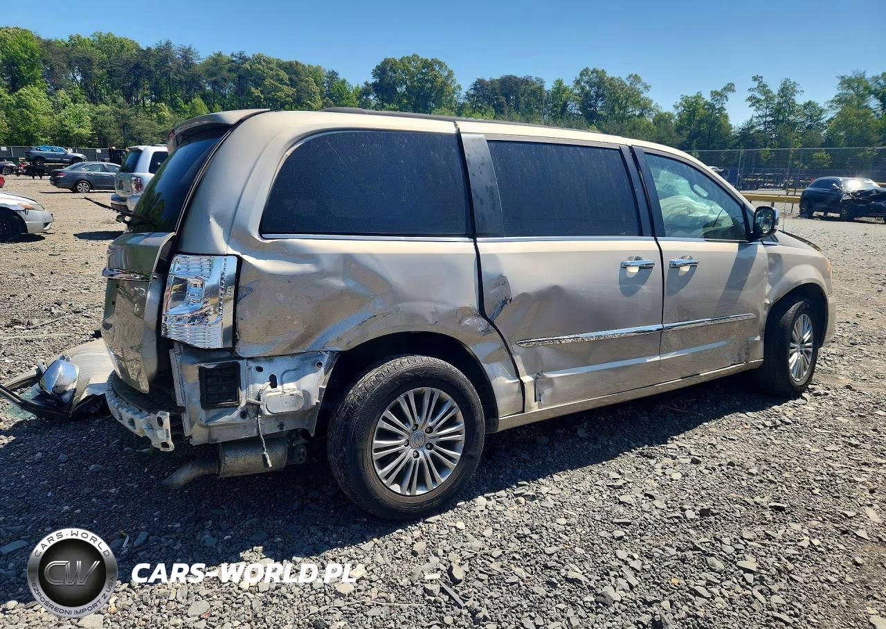 2014 Chrysler Town & Country Touring L VIN:2C4RC1CG0ER241762 - 3