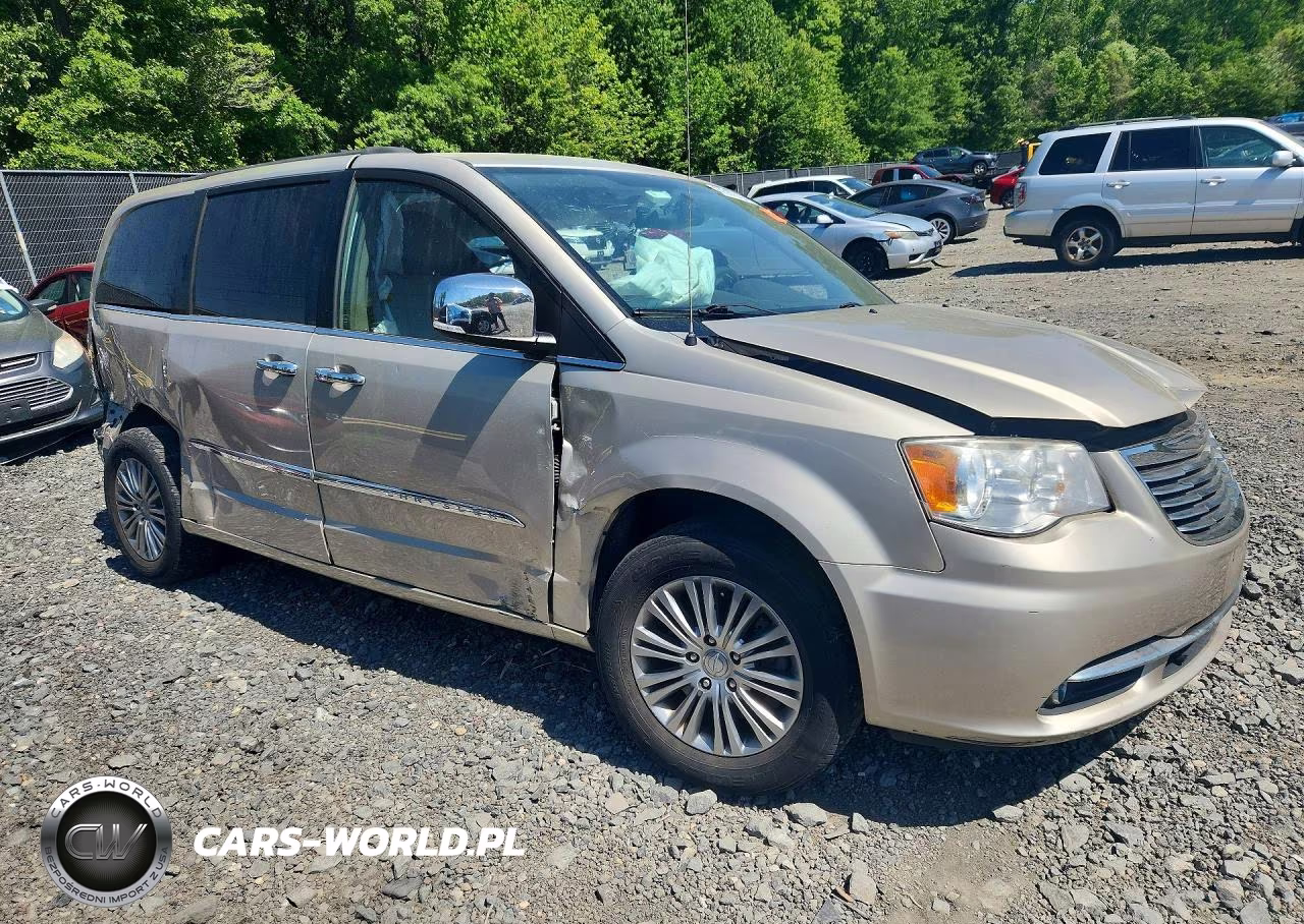 2014 Chrysler Town & Country Touring L VIN:2C4RC1CG0ER241762 - 4