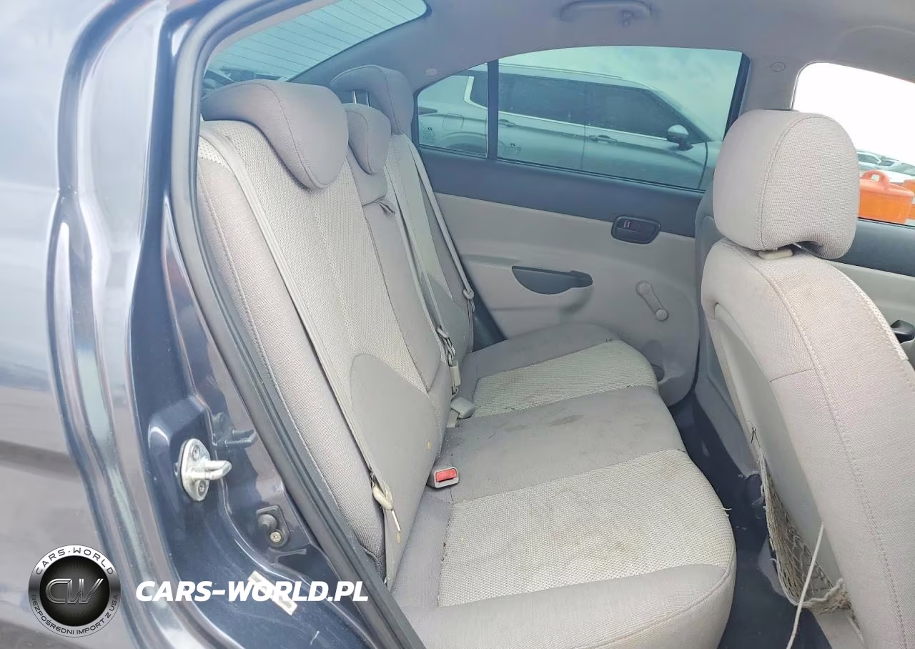 2009 Hyundai Accent Gls VIN:KMHCN46C09U288756 - 10