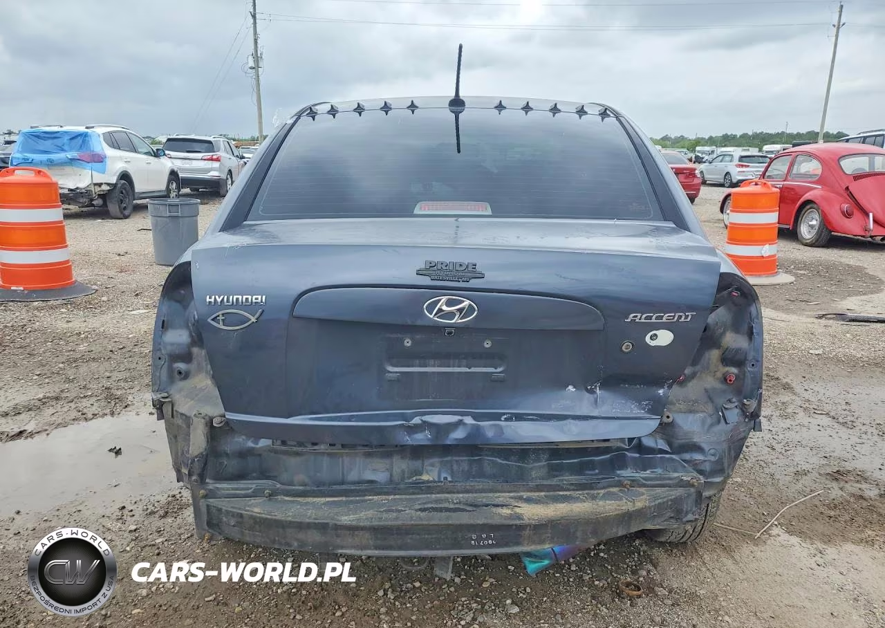 2009 Hyundai Accent Gls VIN:KMHCN46C09U288756 - 6