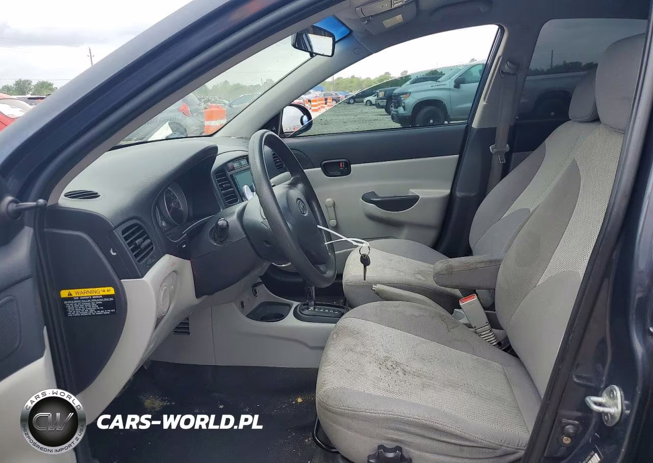 2009 Hyundai Accent Gls VIN:KMHCN46C09U288756 - 7