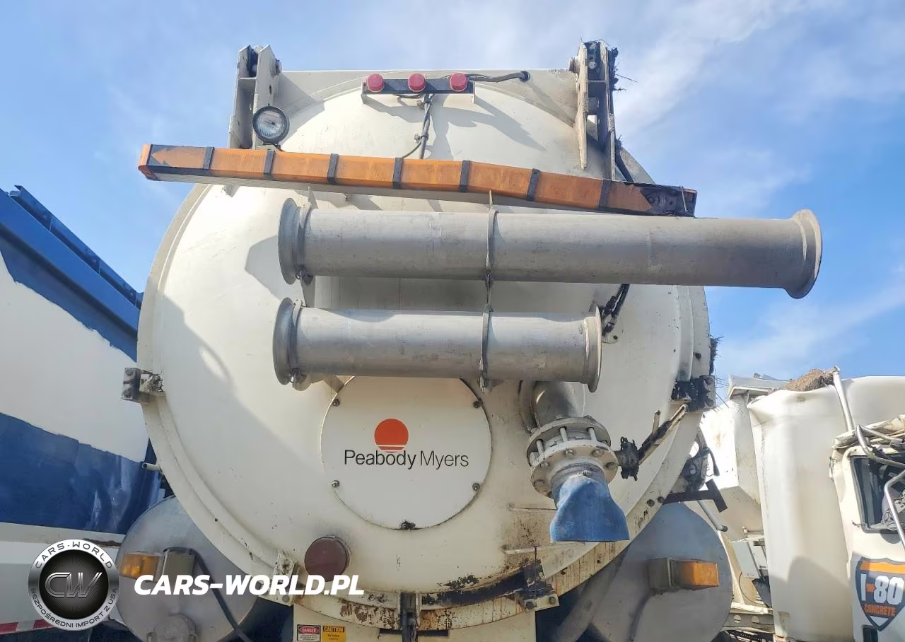 1993 Ford L-Series L - Tank Truck VIN:1FDZU82E2PVA40009 - 10