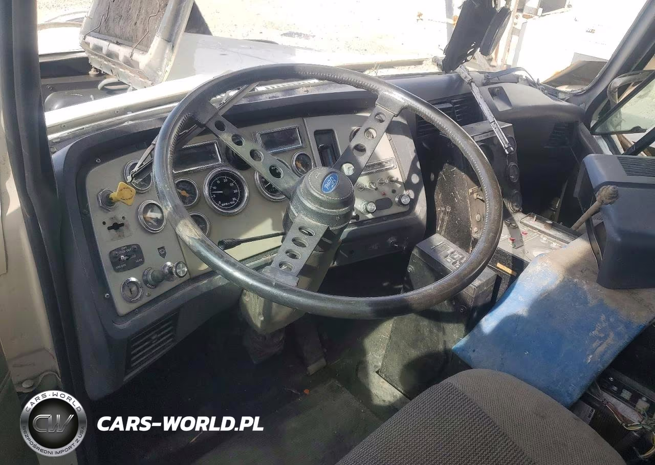 1993 Ford L-Series L - Tank Truck VIN:1FDZU82E2PVA40009 - 8