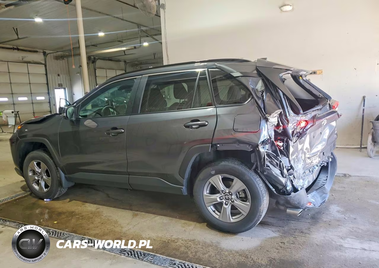 2025 Toyota Rav4 Xle VIN:2T3P1RFV9SW561749 - 2