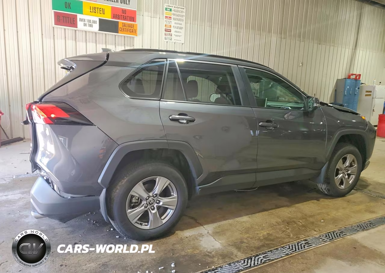 2025 Toyota Rav4 Xle VIN:2T3P1RFV9SW561749 - 3