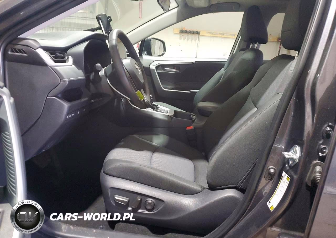 2025 Toyota Rav4 Xle VIN:2T3P1RFV9SW561749 - 7