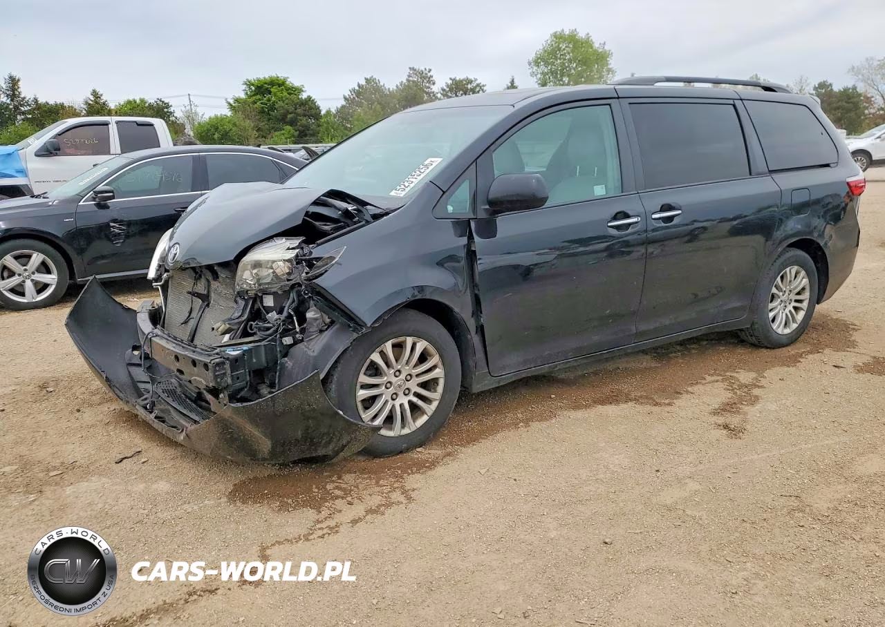2015 Toyota Sienna Xle 8-Passenger