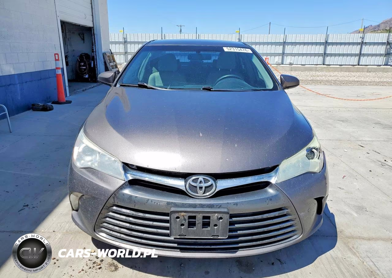 2015 Toyota Camry Le VIN:4T1BF1FK0FU930189 - 5