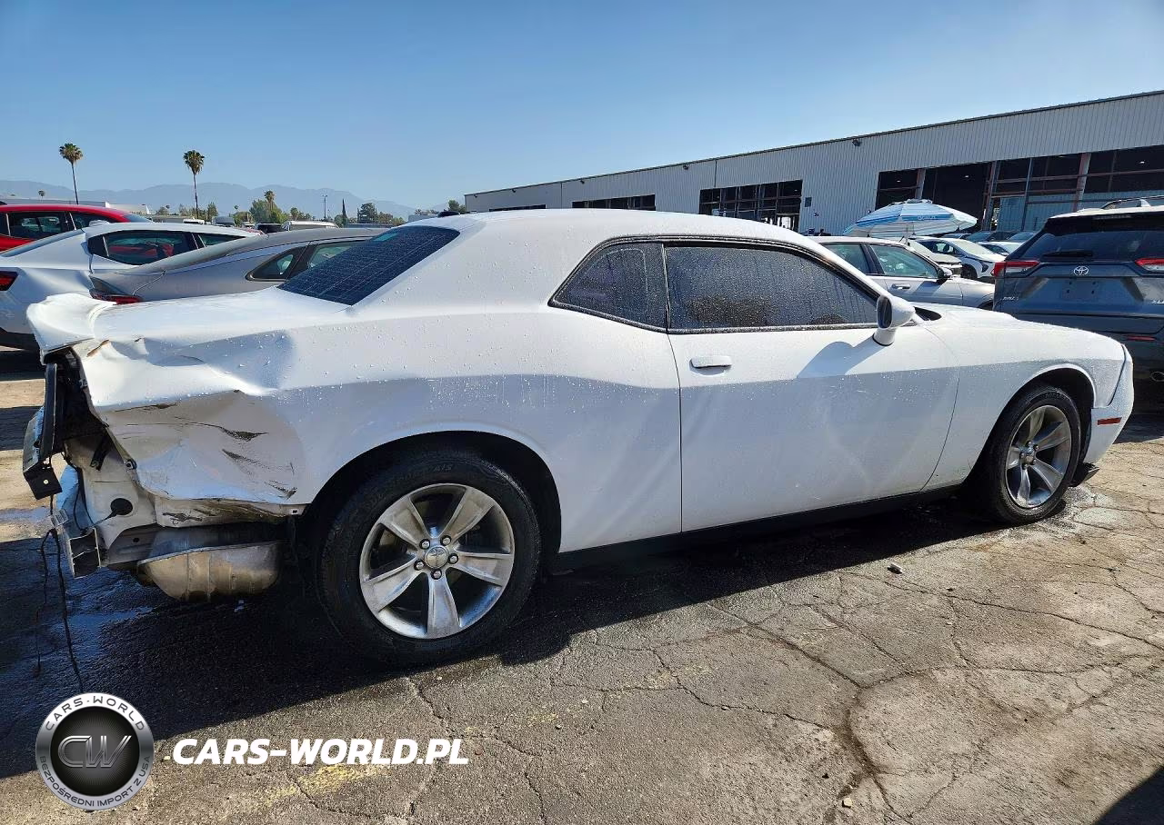 2020 Dodge Challenger Sxt VIN:2C3CDZAG5LH230428 - 3
