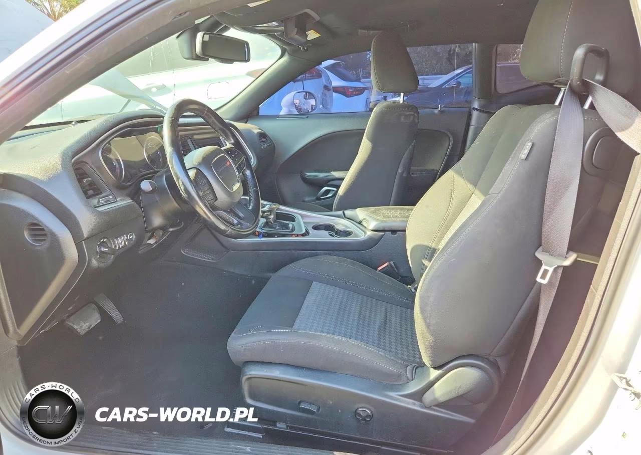 2020 Dodge Challenger Sxt VIN:2C3CDZAG5LH230428 - 7