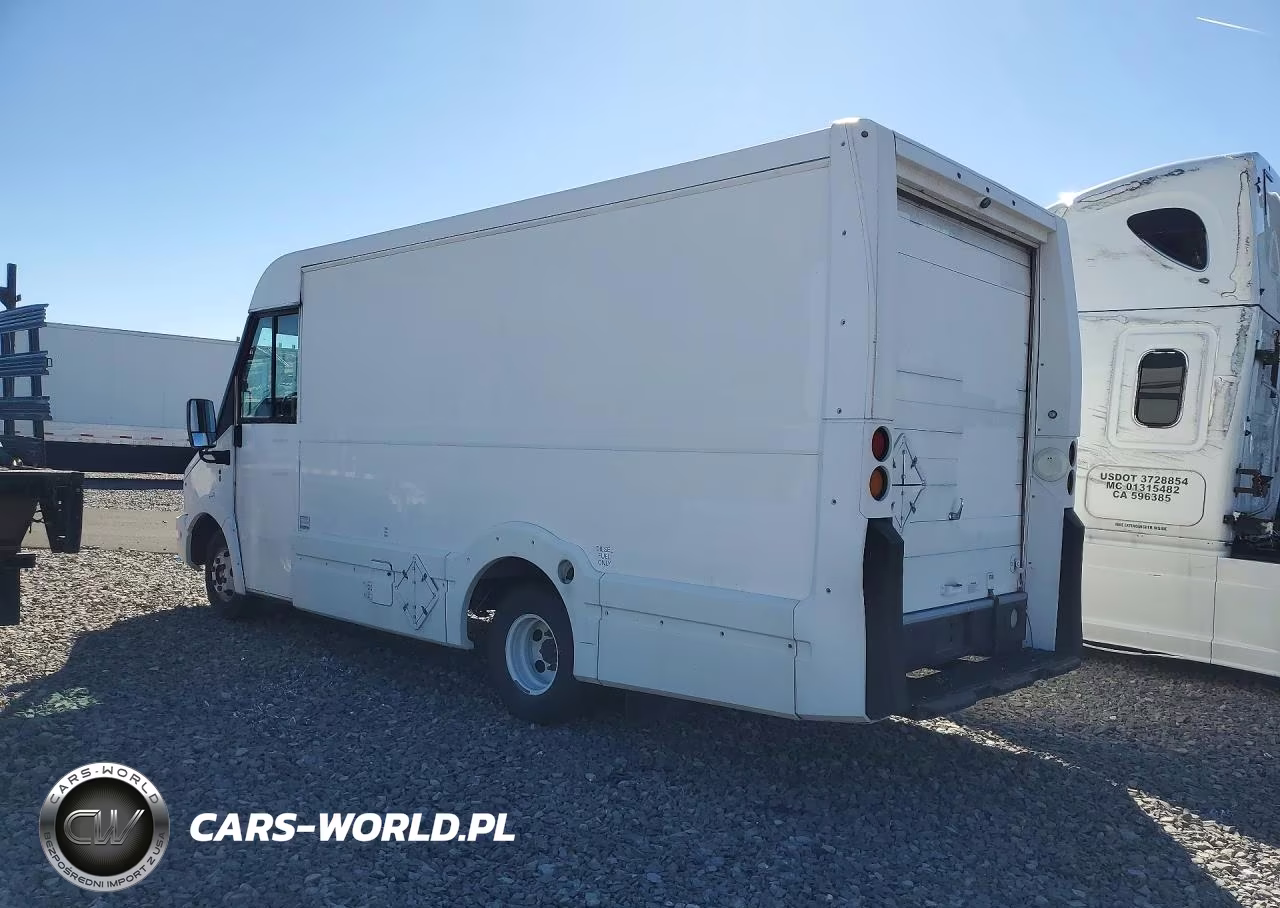 2016 Isuzu Reach Delivery Truck VIN:JALB4T170G7W00396 - 2