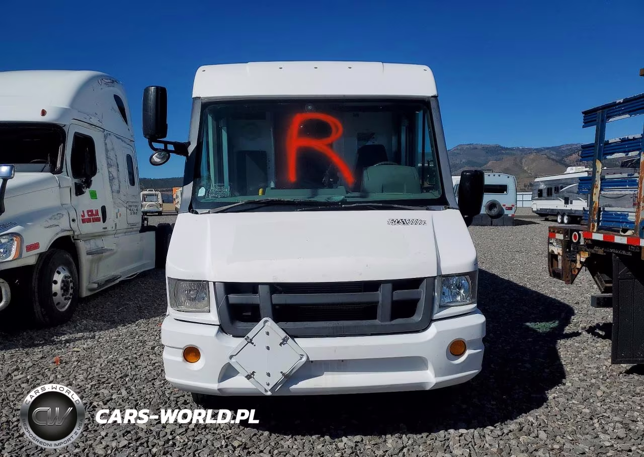 2016 Isuzu Reach Delivery Truck VIN:JALB4T170G7W00396 - 5