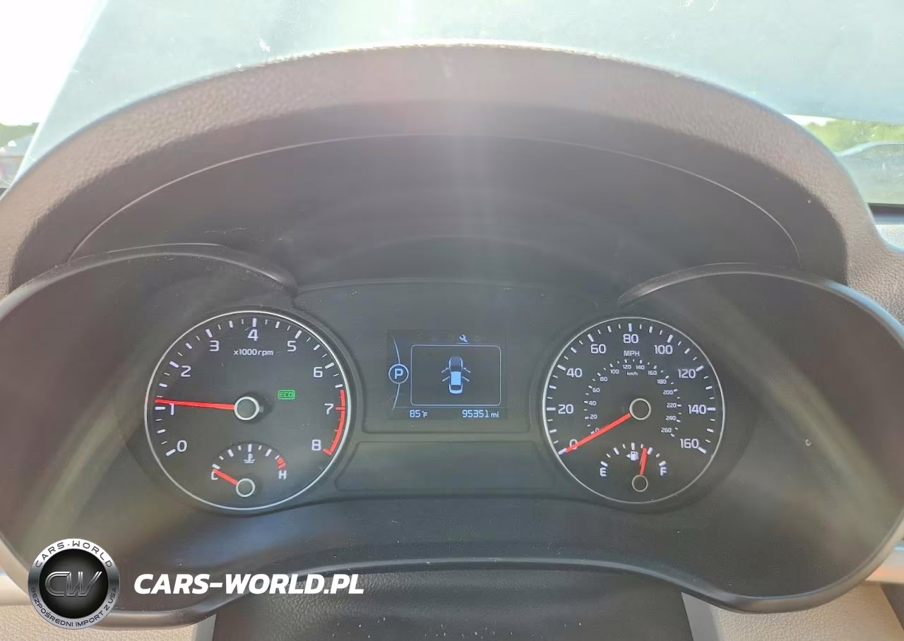 2018 Kia Optima Lx VIN:5XXGT4L32JG183548 - 9