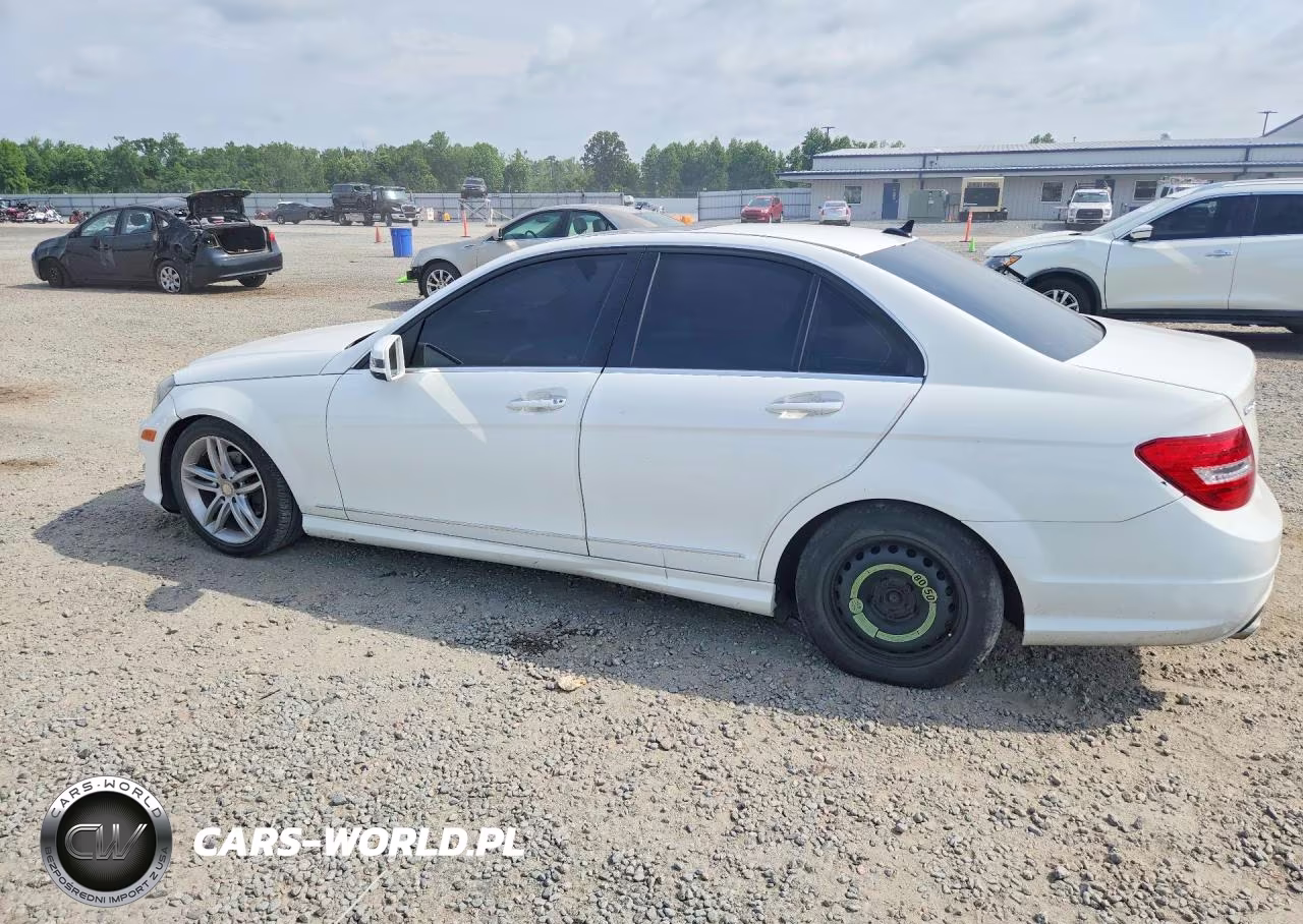 2013 Mercedes-Benz C 250 VIN:WDDGF4HB7DR269677 - 2
