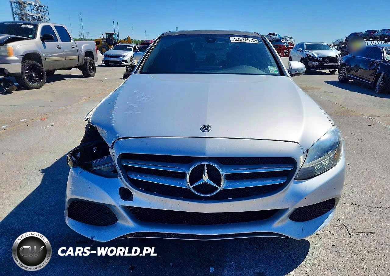 2018 Mercedes-Benz C 300 VIN:55SWF4JBXJU234762 - 5