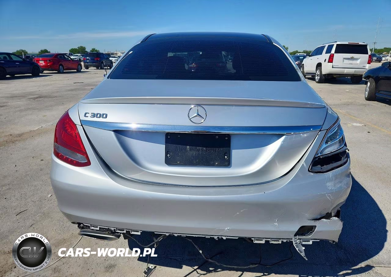 2018 Mercedes-Benz C 300 VIN:55SWF4JBXJU234762 - 6