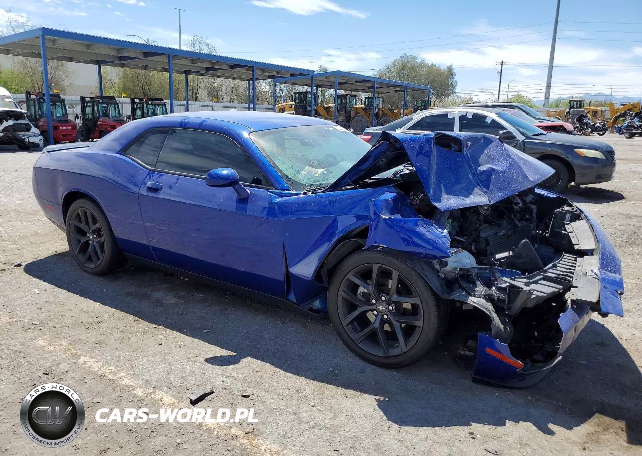 2021 Dodge Challenger Sxt VIN:2C3CDZAG0MH607264 - 4