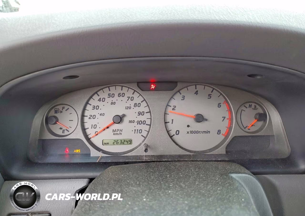 2001 Nissan Xterra Xe-V6 VIN:5N1ED28YX1C585195 - 9