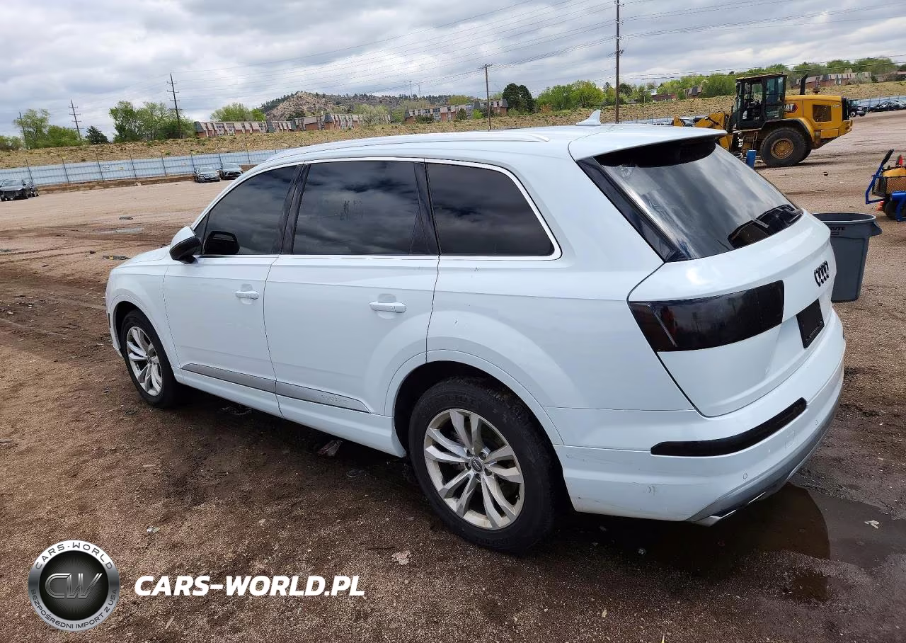 2017 Audi Q7 Premium VIN:WA1AAAF77HD008171 - 2