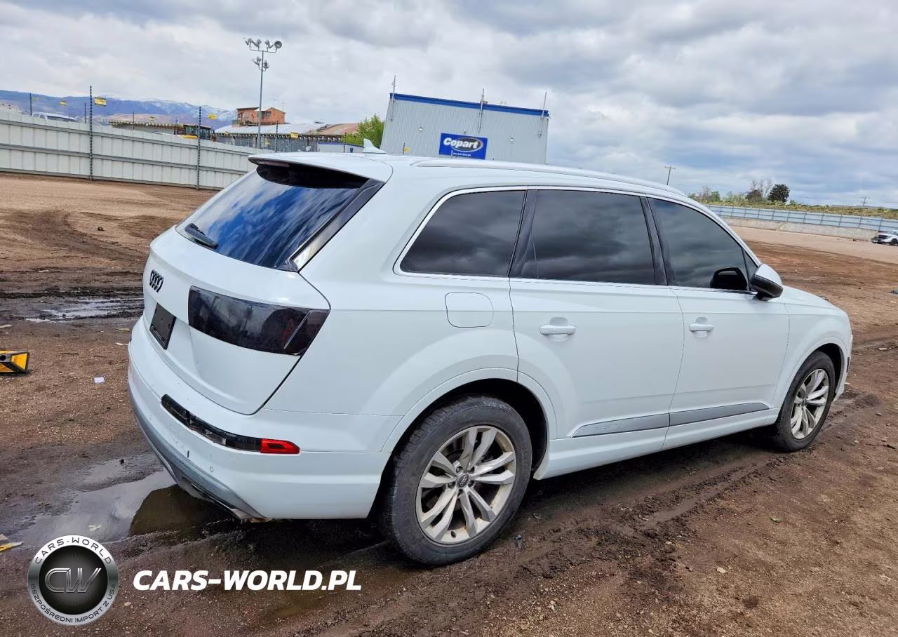 2017 Audi Q7 Premium VIN:WA1AAAF77HD008171 - 3