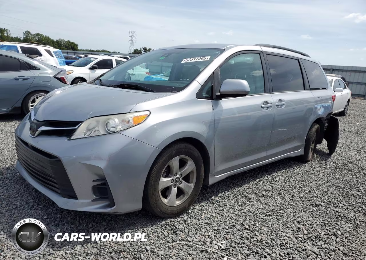 2018 Toyota Sienna Le