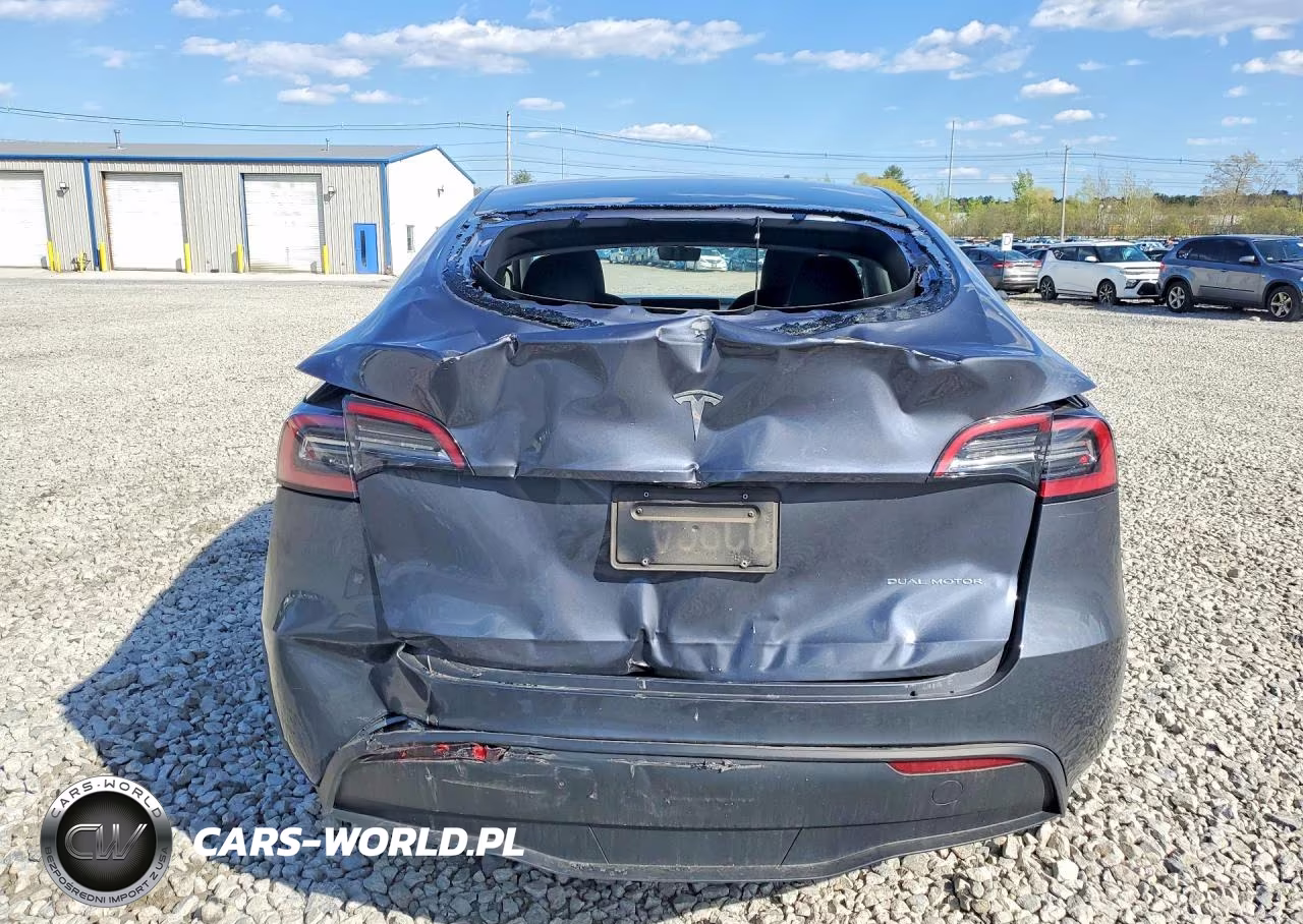 2023 Tesla Model Y VIN:7SAYGDEE9PF757326 - 6