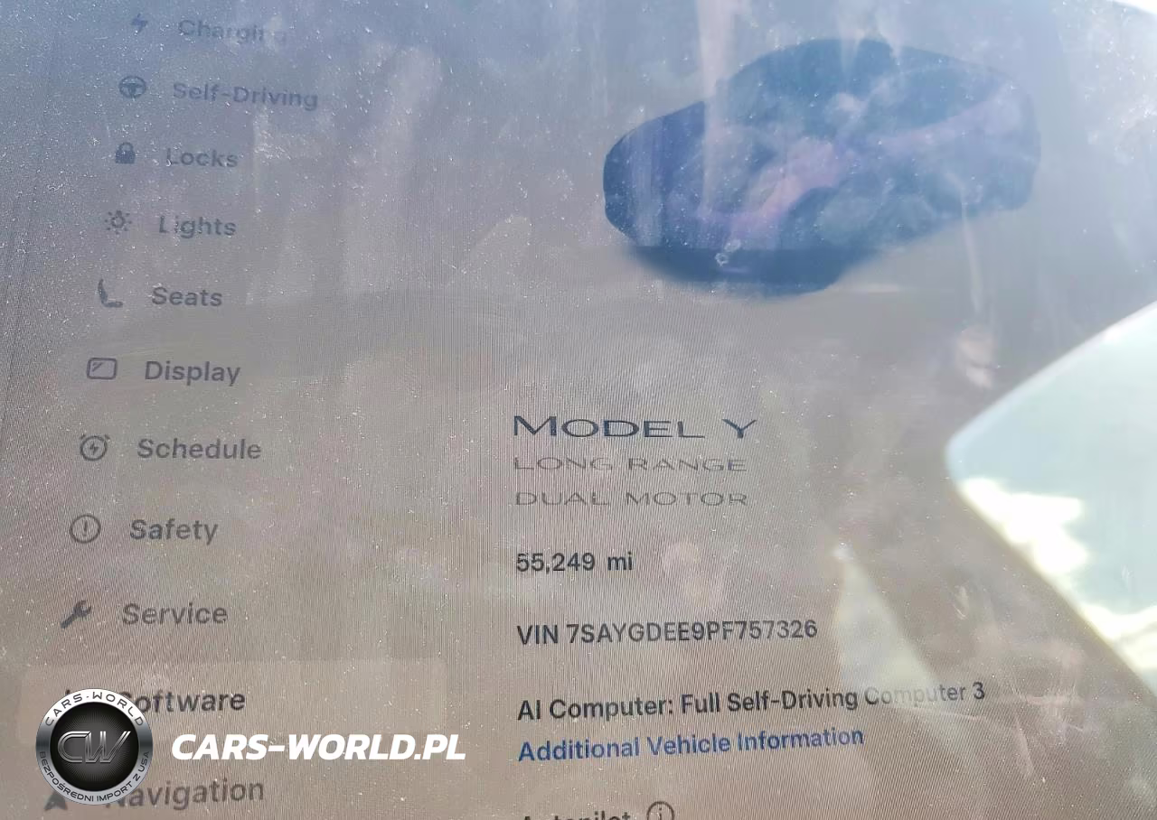 2023 Tesla Model Y VIN:7SAYGDEE9PF757326 - 9