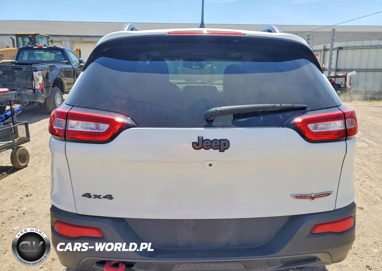 2015 Jeep Cherokee Trailhawk VIN:1C4PJMBS3FW610109 - 6