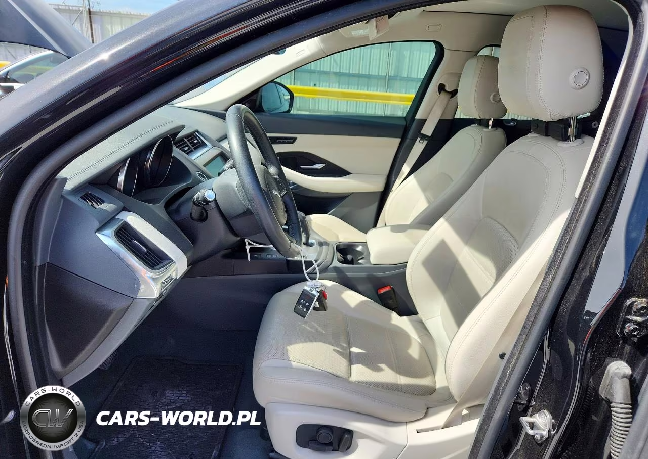 2020 Jaguar E-Pace VIN:SADFK2FX7L1Z79992 - 7