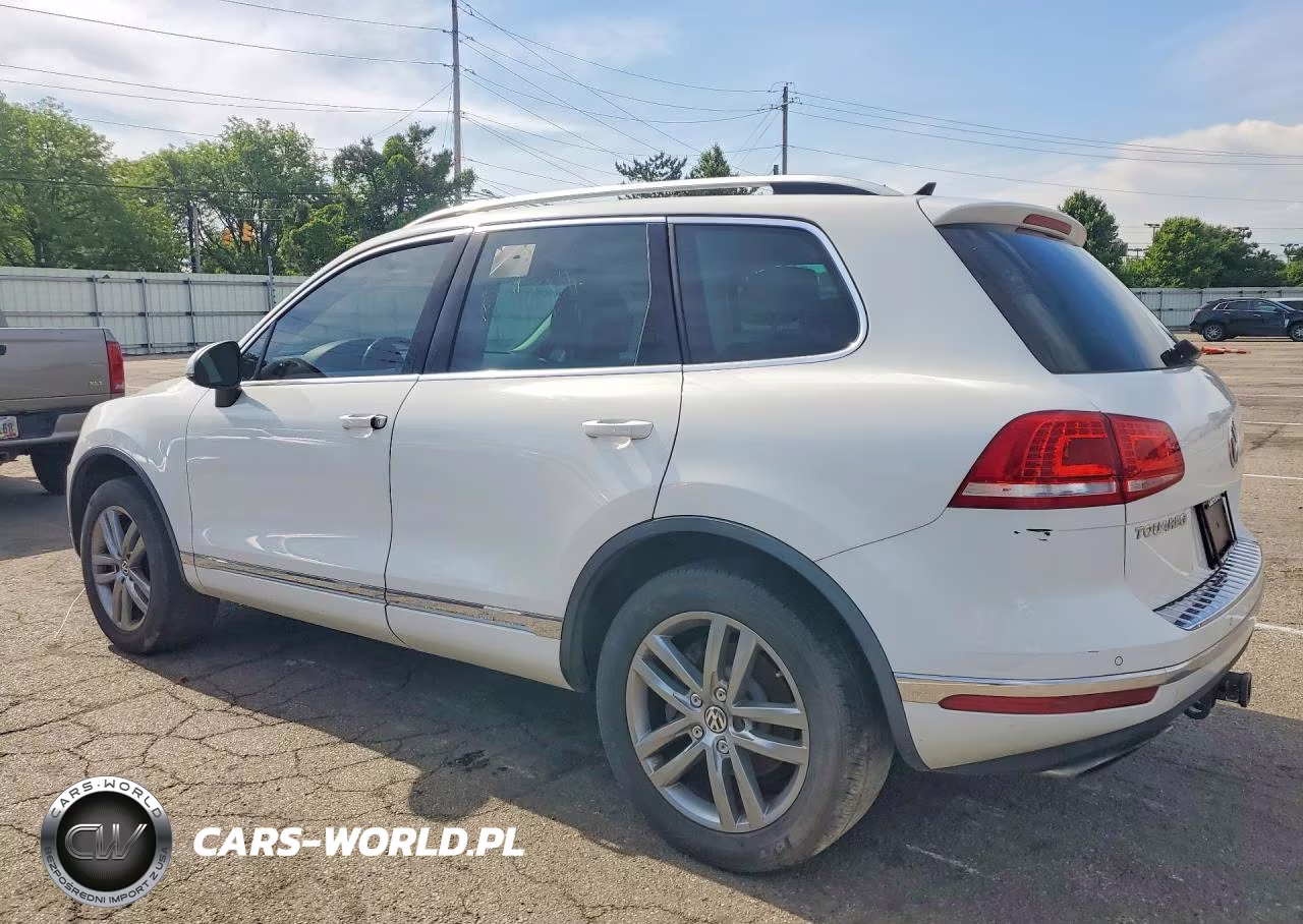 2015 Volkswagen Touareg V6 VIN:WVGEF9BP1FD007460 - 2