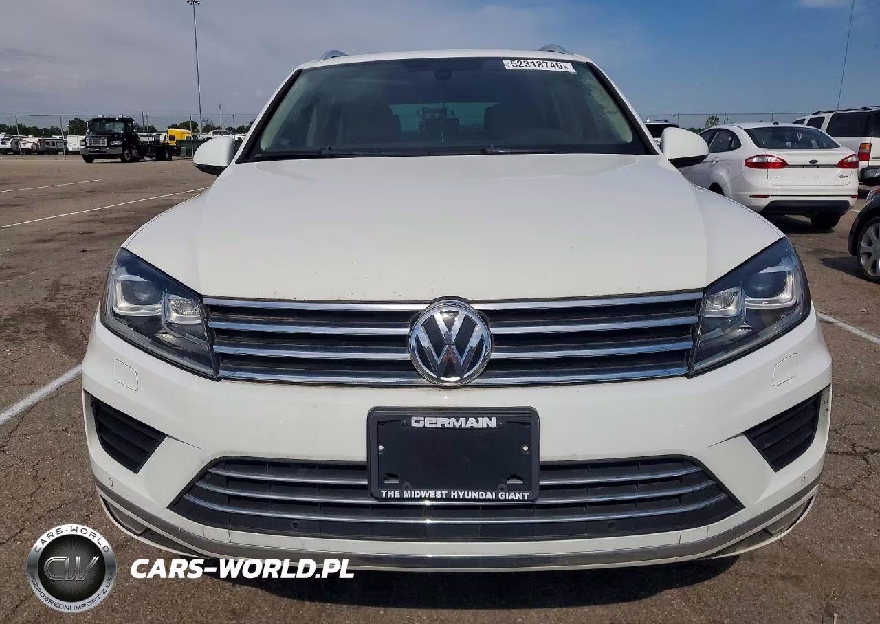 2015 Volkswagen Touareg V6 VIN:WVGEF9BP1FD007460 - 5